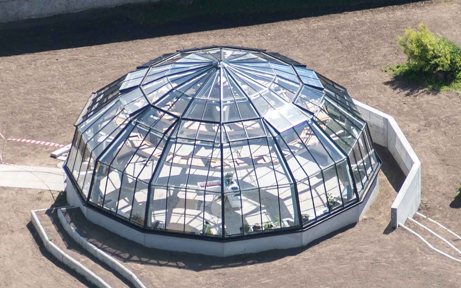 Skaarup dome glass building